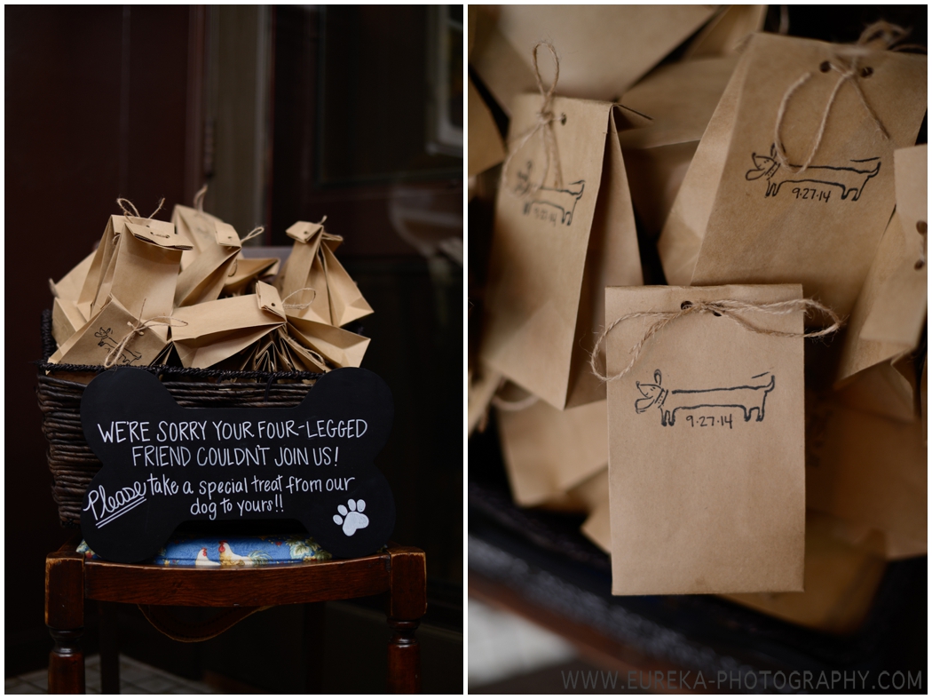 Wedding Favors for four-legged friends: dog treats