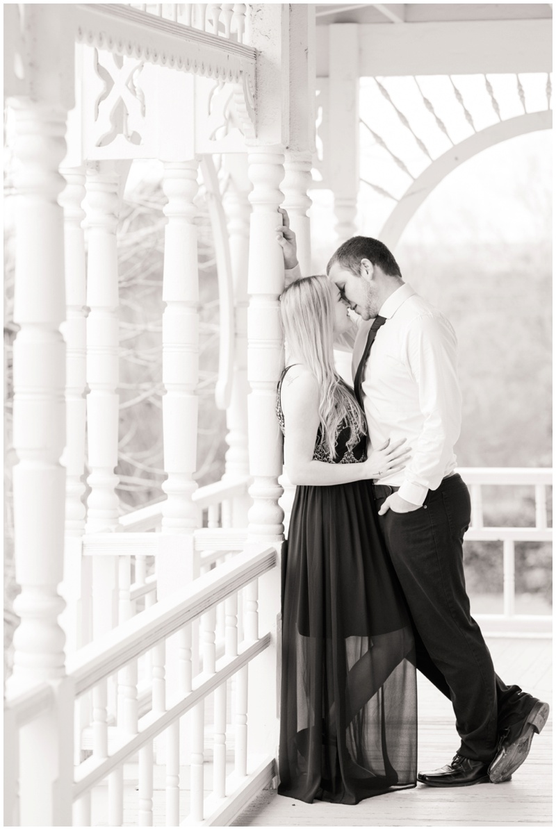 Black and White image of bride and groom at Barr Mansion in Austin Texas