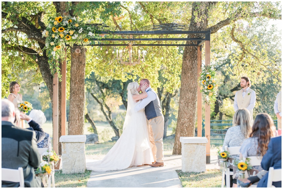 Boerne Texas Outdoor wedding ceremony