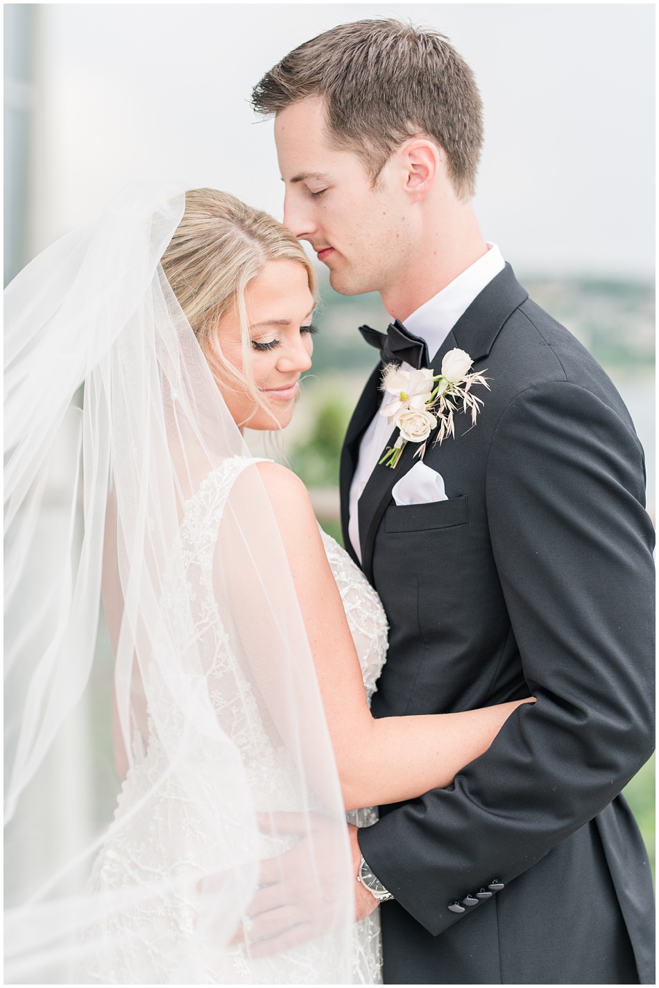 Bride and Groom Portraits at Lakeway Resort and Spa in Austin Texas