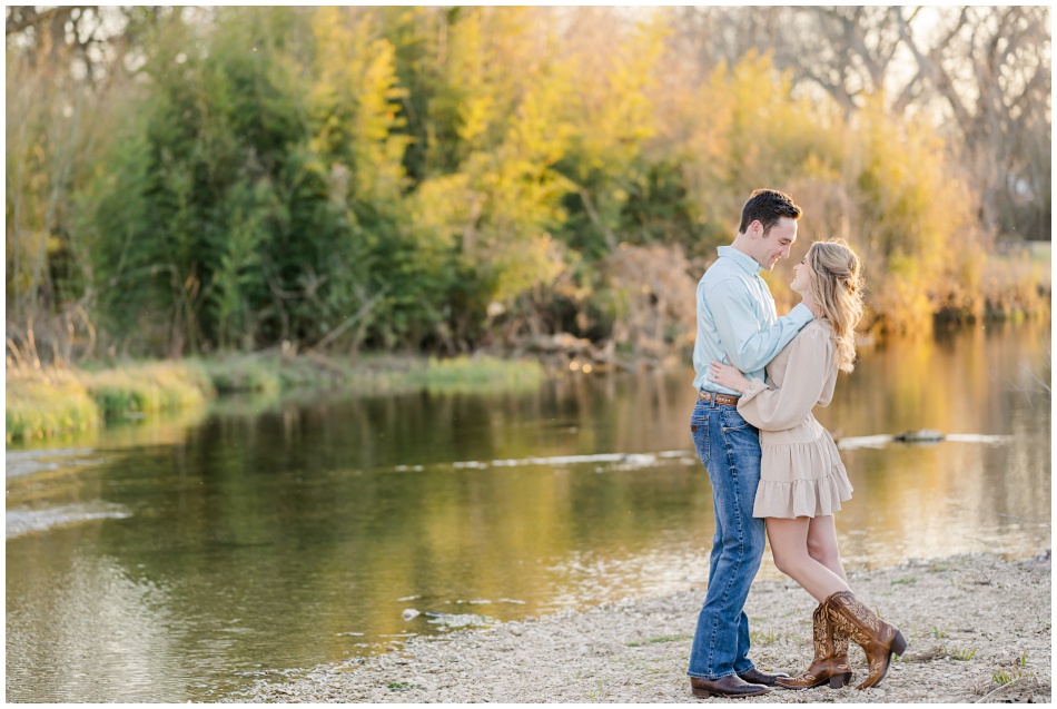 Engagement Photos on the Salado River