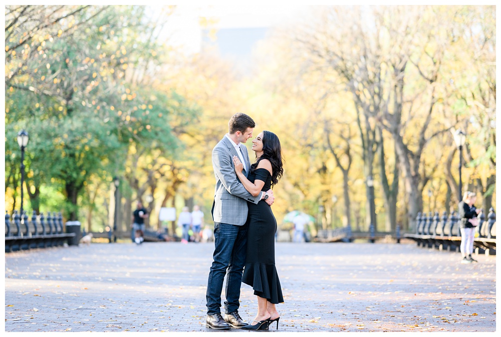 Central Park engagement photos in the Fall