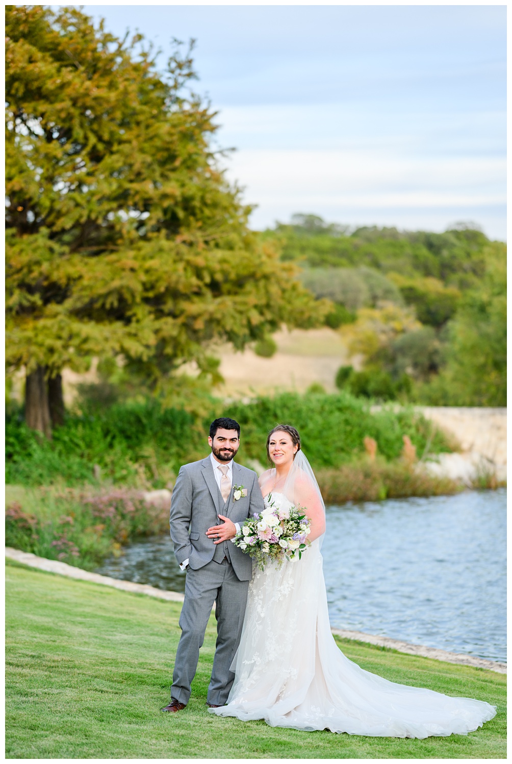 Best wedding photographer in Georgetown Texas
