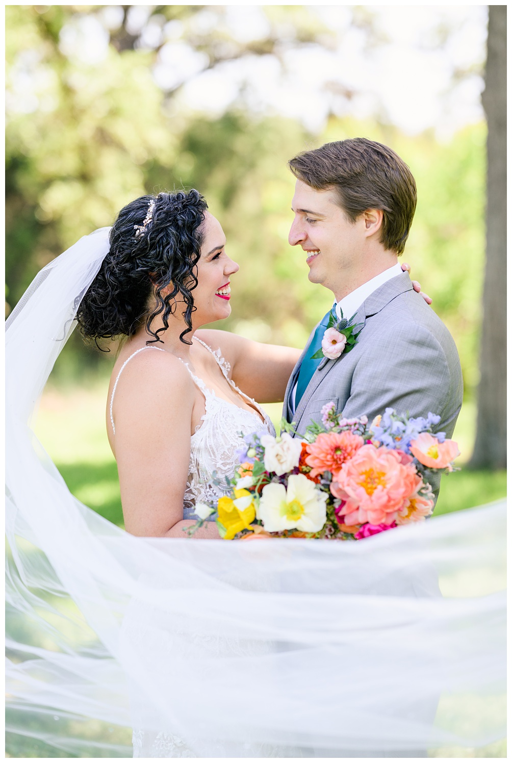 Bride and groom photos at Pecan Springs Ranch wedding venue in Austin Texas