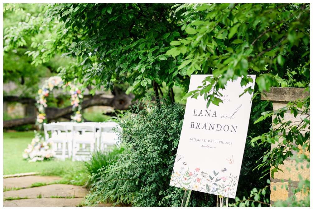 Secret Garden wedding ceremony site for micro weddings in Salado Texas